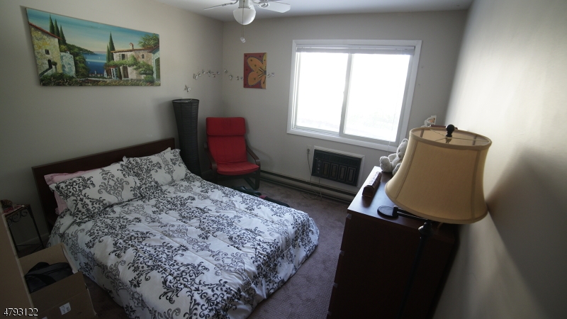 108 Federal Hill Road, Unit 108 Pompton Lakes, NJ 07442 - Photo 8 of 10