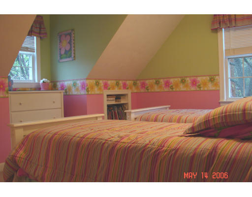 6 Calvert Road Walpole, MA 02032 - Photo 3 of 11