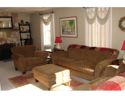 6 Calvert Road Walpole, MA 02032 - Photo 4 of 11