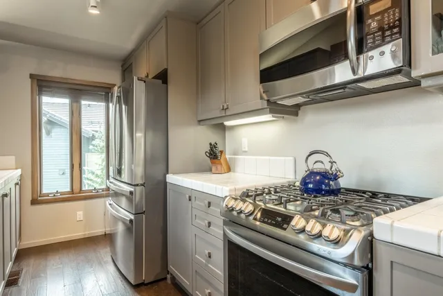 $1,219,000 | 956 Fairway Circle, Unit 956, Mammoth Lakes, CA 93546