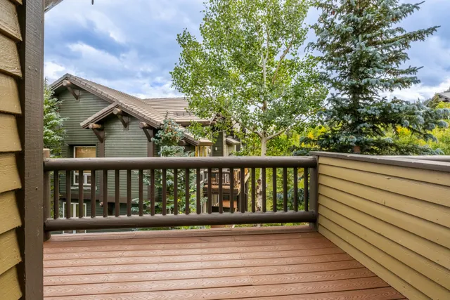 $1,219,000 | 956 Fairway Circle, Unit 956, Mammoth Lakes, CA 93546