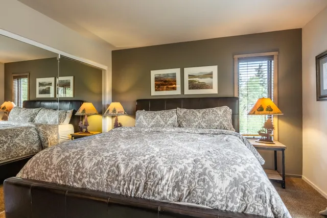 $1,219,000 | 956 Fairway Circle, Unit 956, Mammoth Lakes, CA 93546