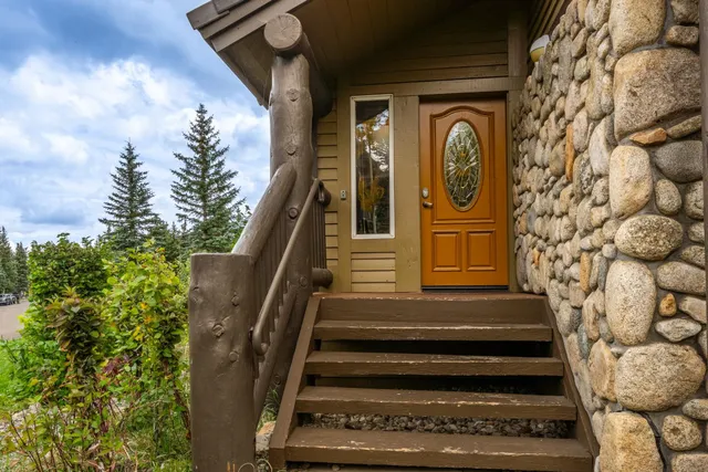 $1,219,000 | 956 Fairway Circle, Unit 956, Mammoth Lakes, CA 93546