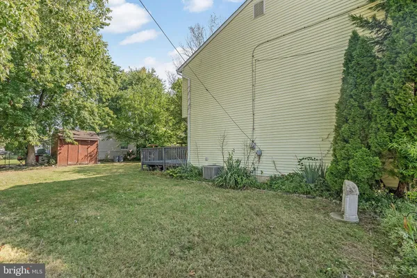 $2,800 | 341 Clarkson Street, Burlington, NJ 08016