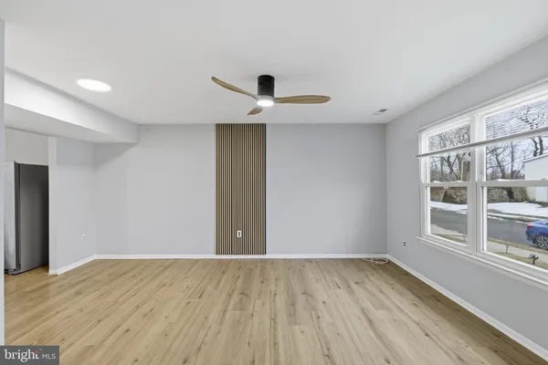 $2,800 | 341 Clarkson Street, Burlington, NJ 08016