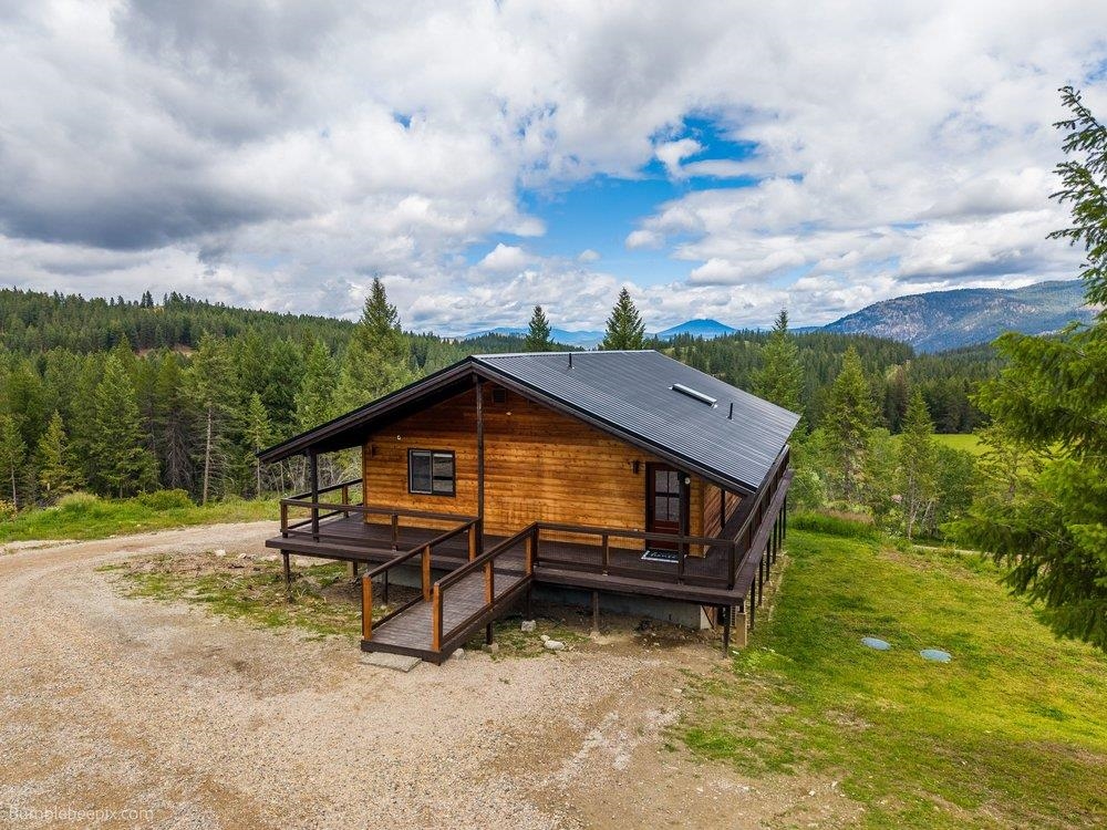 1812B Wild Rose Way Addy, WA 99101 - Photo 1 of 49