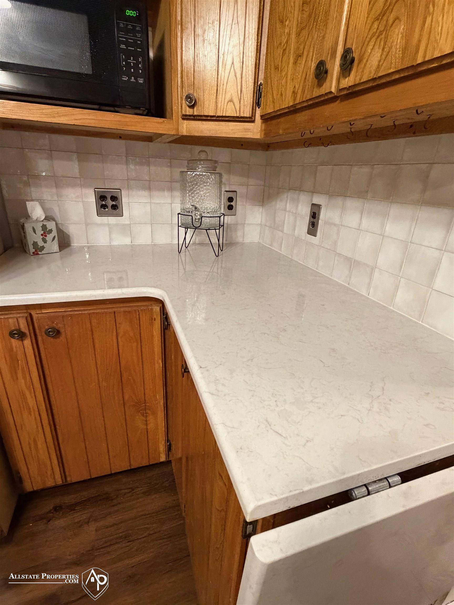 5501 North State Road Davison, MI 48423 - Photo 10 of 41 50201742-daf66a3d-a027-4493-a157-6d42dd7a5f0c.JPG