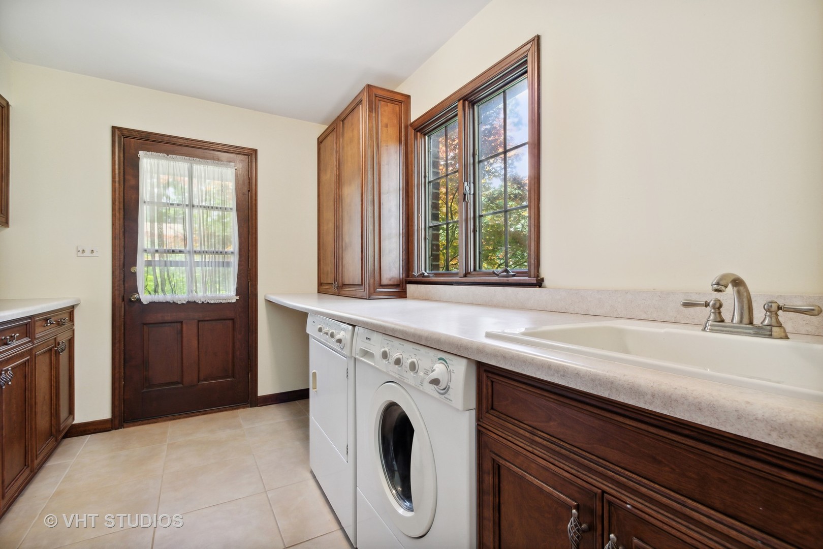 395 North Valley Road Barrington, IL 60010 - Photo 16 of 45
