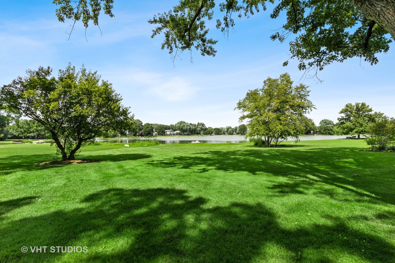 395 North Valley Road Barrington, IL 60010 - Photo 34 of 45 a yard with lots of green space