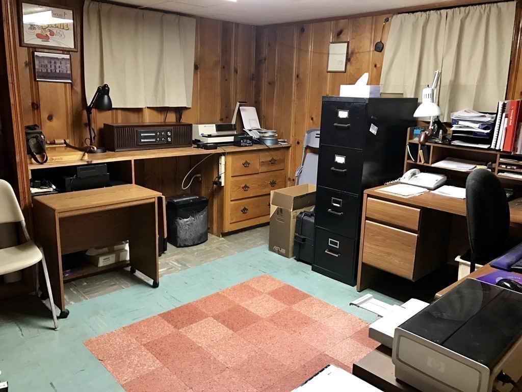 514 Dewey Street West Springfield, MA 01089 - Photo 24 of 28