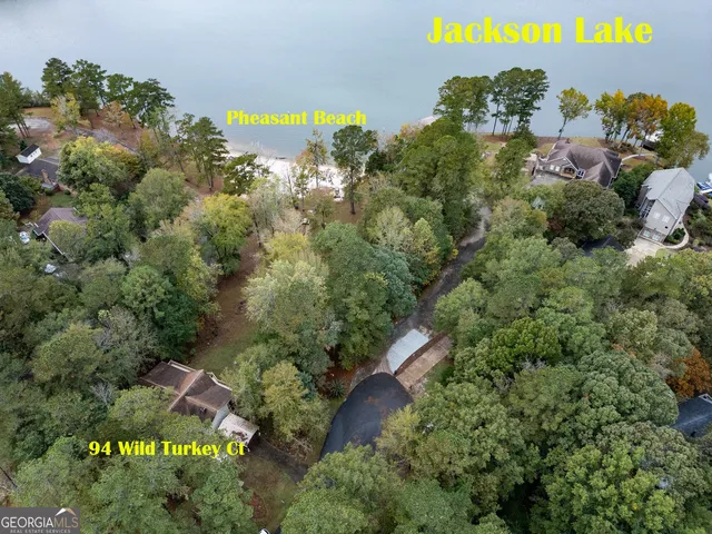 a view of a basketball court