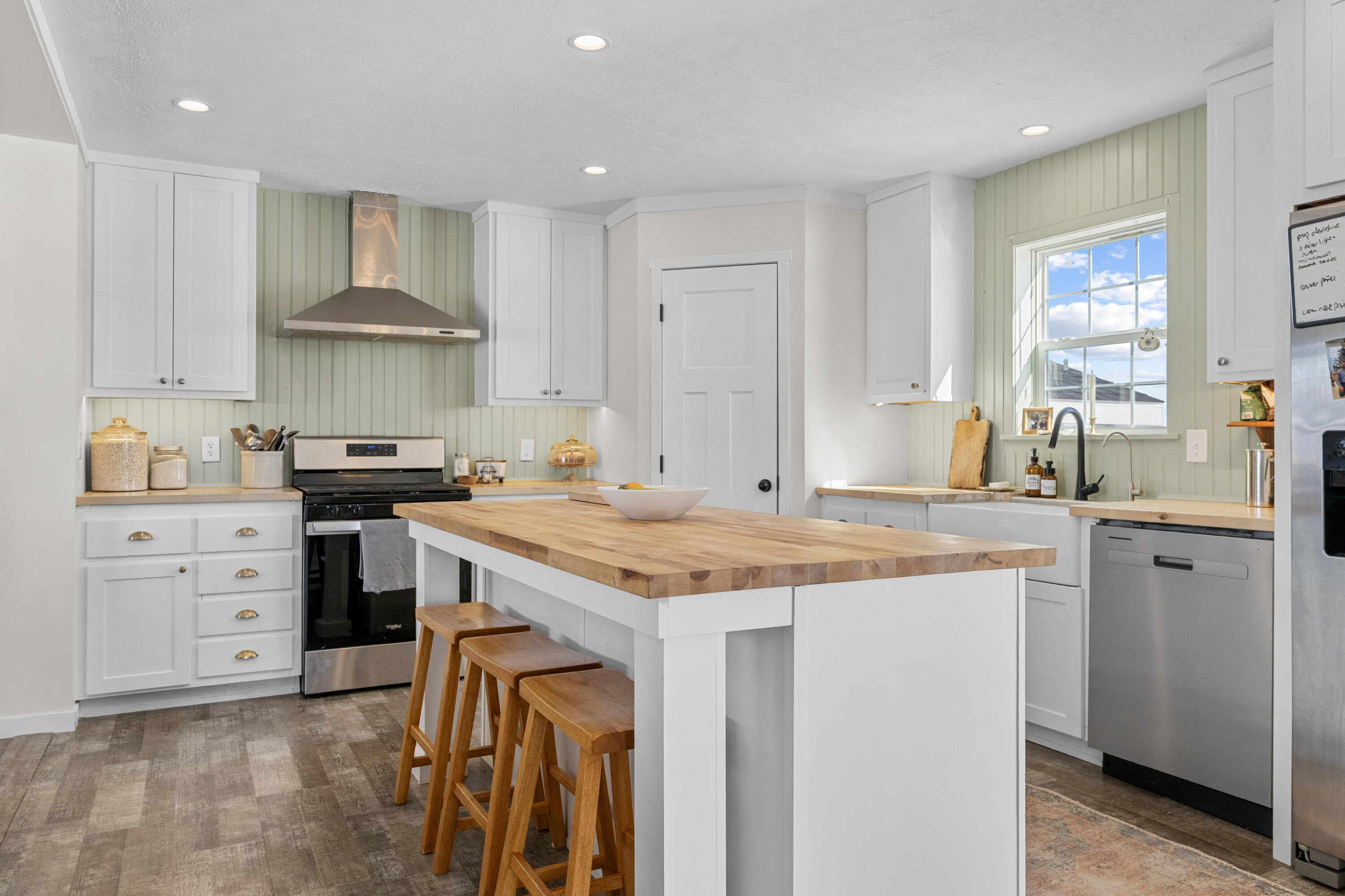 210 Eight Rod Road Waterville, ME 04901 - Photo 10 of 30 P1021278