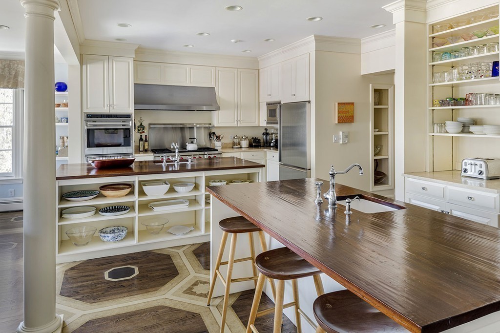 19 Old Neck Road Manchester, MA 01944 - Photo 15 of 29 Gallery Image 15