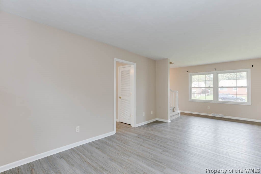 10 Winnard Road Hampton, VA 23669 - Photo 5 of 28 Gallery Image 5