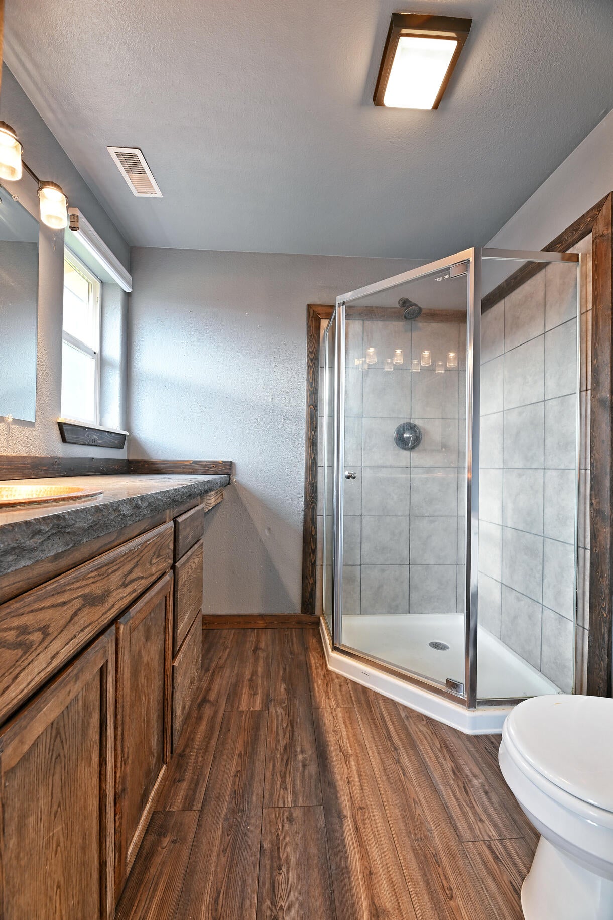 436 Mace Road Medford, OR 97501 - Photo 18 of 26 DSC_6476