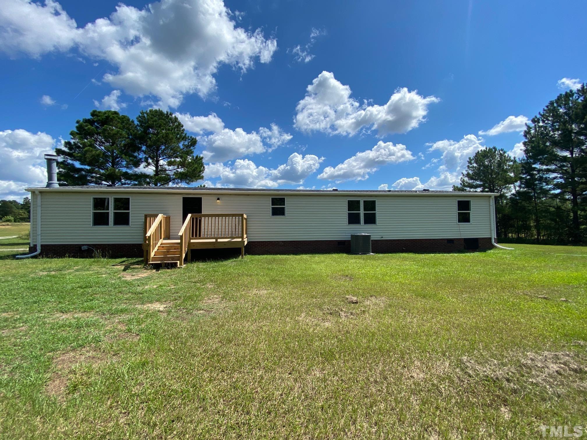 6200 Edwards Road Sanford, NC 27332 - Photo 3 of 20 Gallery Image 3