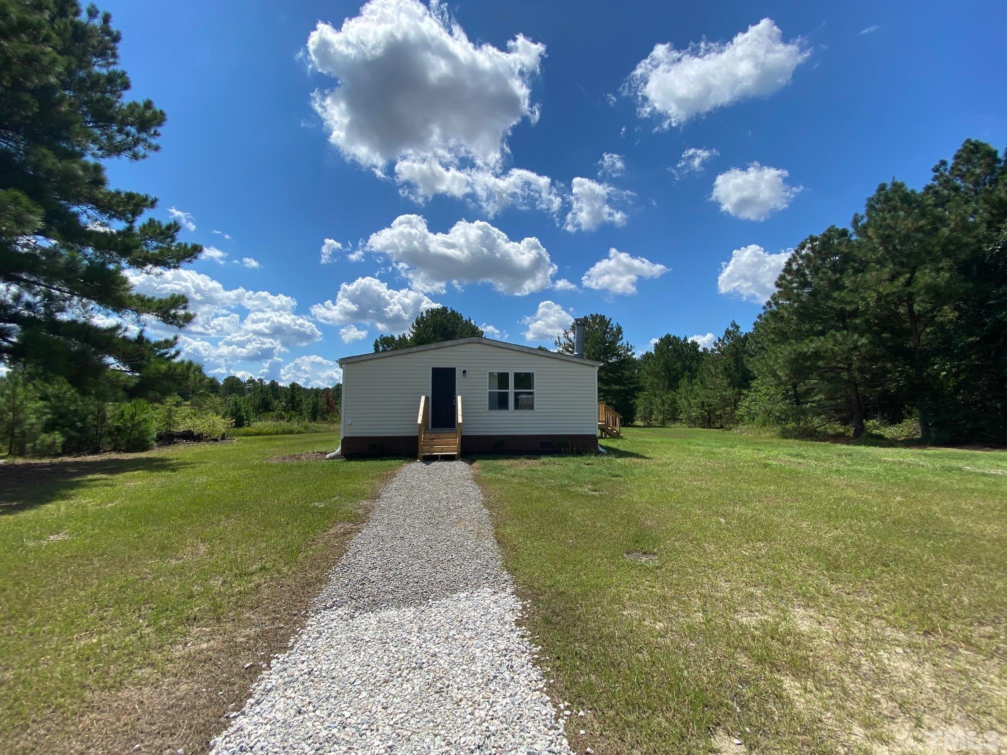 6200 Edwards Road Sanford, NC 27332 - Photo 4 of 20 Gallery Image 4