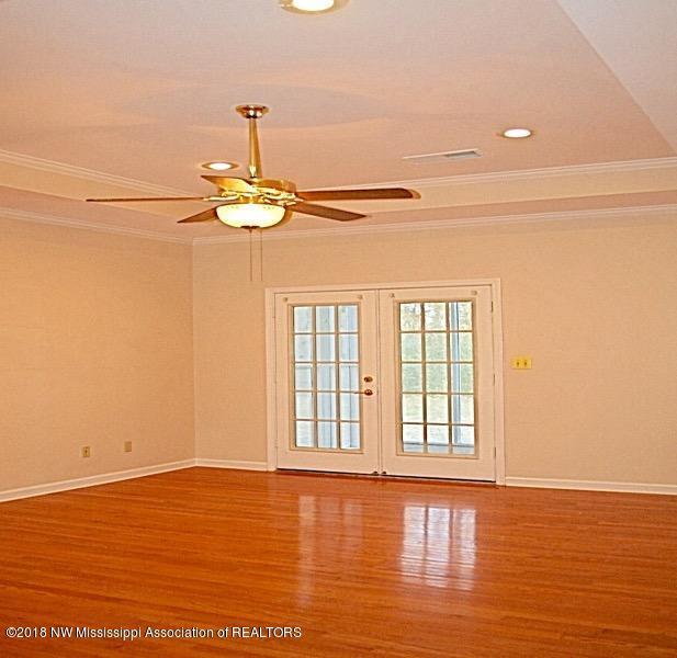2870 Ridge Cove Hernando, MS 38632 - Photo 18 of 31 thumbnail_IMG_0763