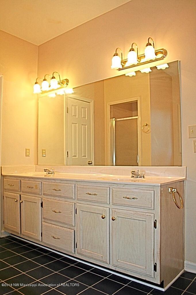 2870 Ridge Cove Hernando, MS 38632 - Photo 23 of 31 FullSizeRender