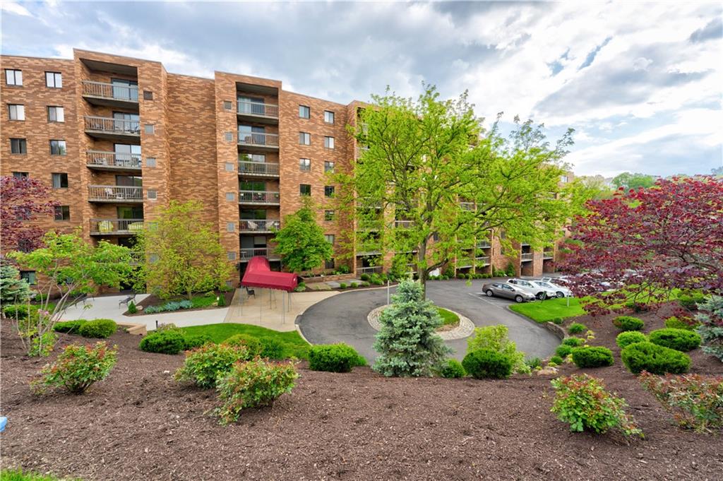 1500 Cochran Road, Unit 714 Pittsburgh, PA 15243 - Photo 1 of 20 Gallery Image 1