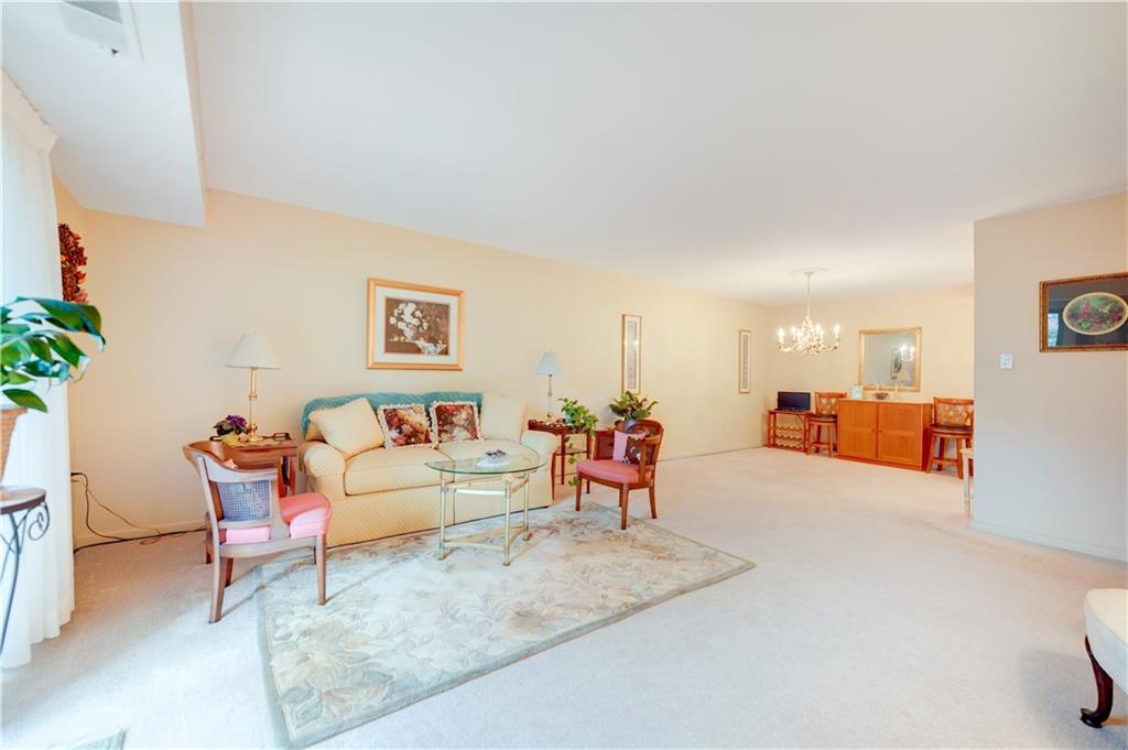 1500 Cochran Road, Unit 714 Pittsburgh, PA 15243 - Photo 7 of 20 Gallery Image 7