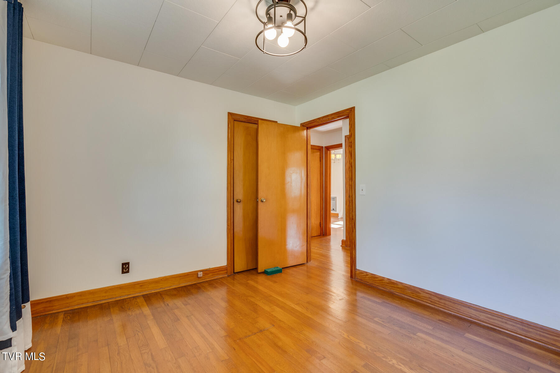 1115 Mountainview Road Erwin, TN 37650 - Photo 18 of 25 018