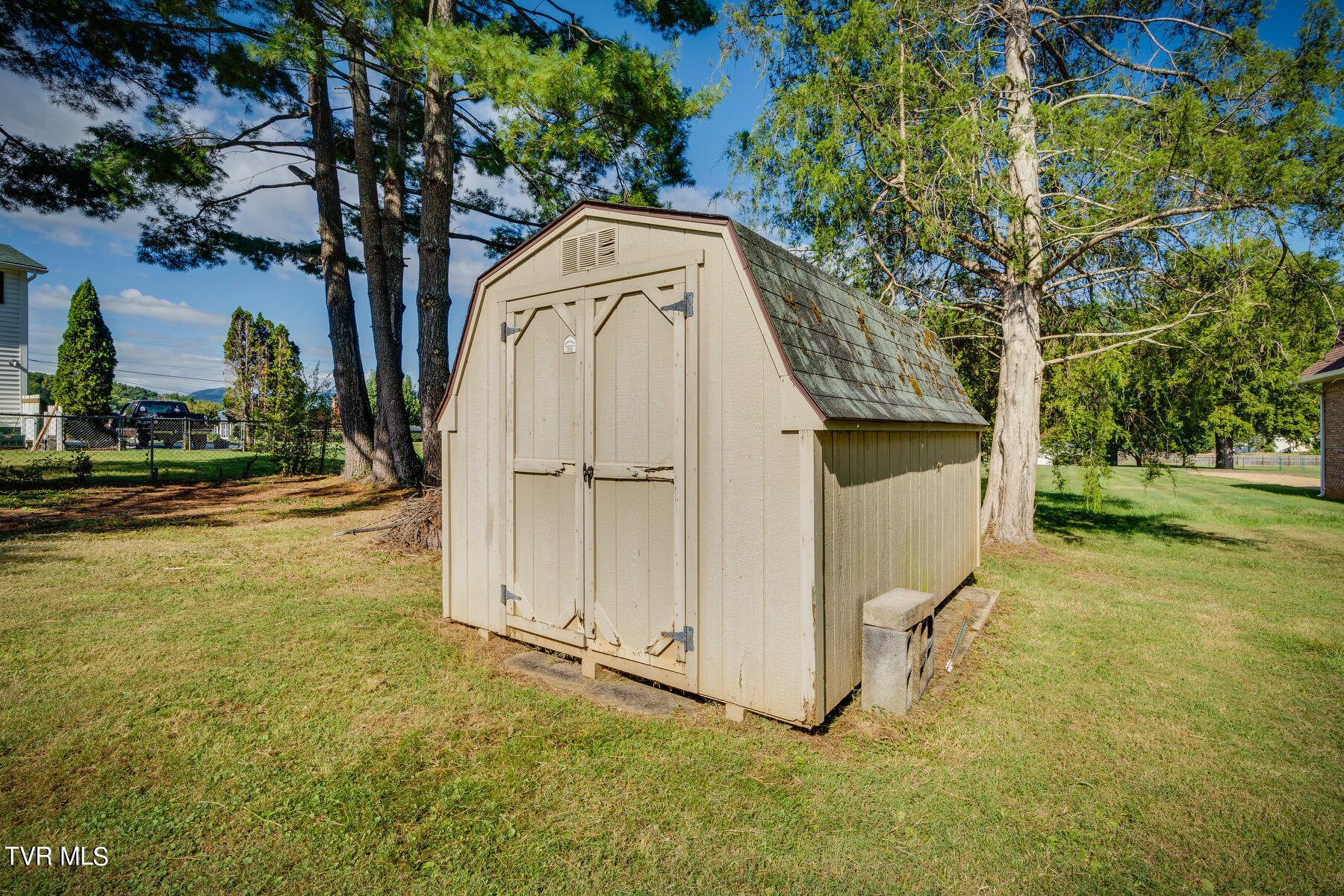 1115 Mountainview Road Erwin, TN 37650 - Photo 25 of 25 025