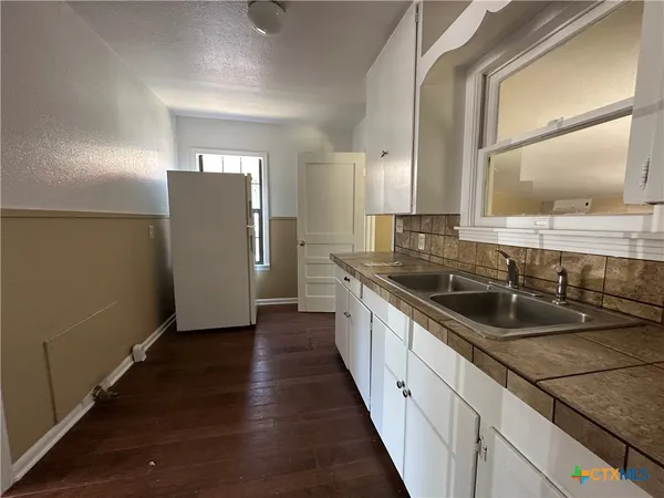 $1,650 | 726 East Humphreys Street, Seguin, TX 78155