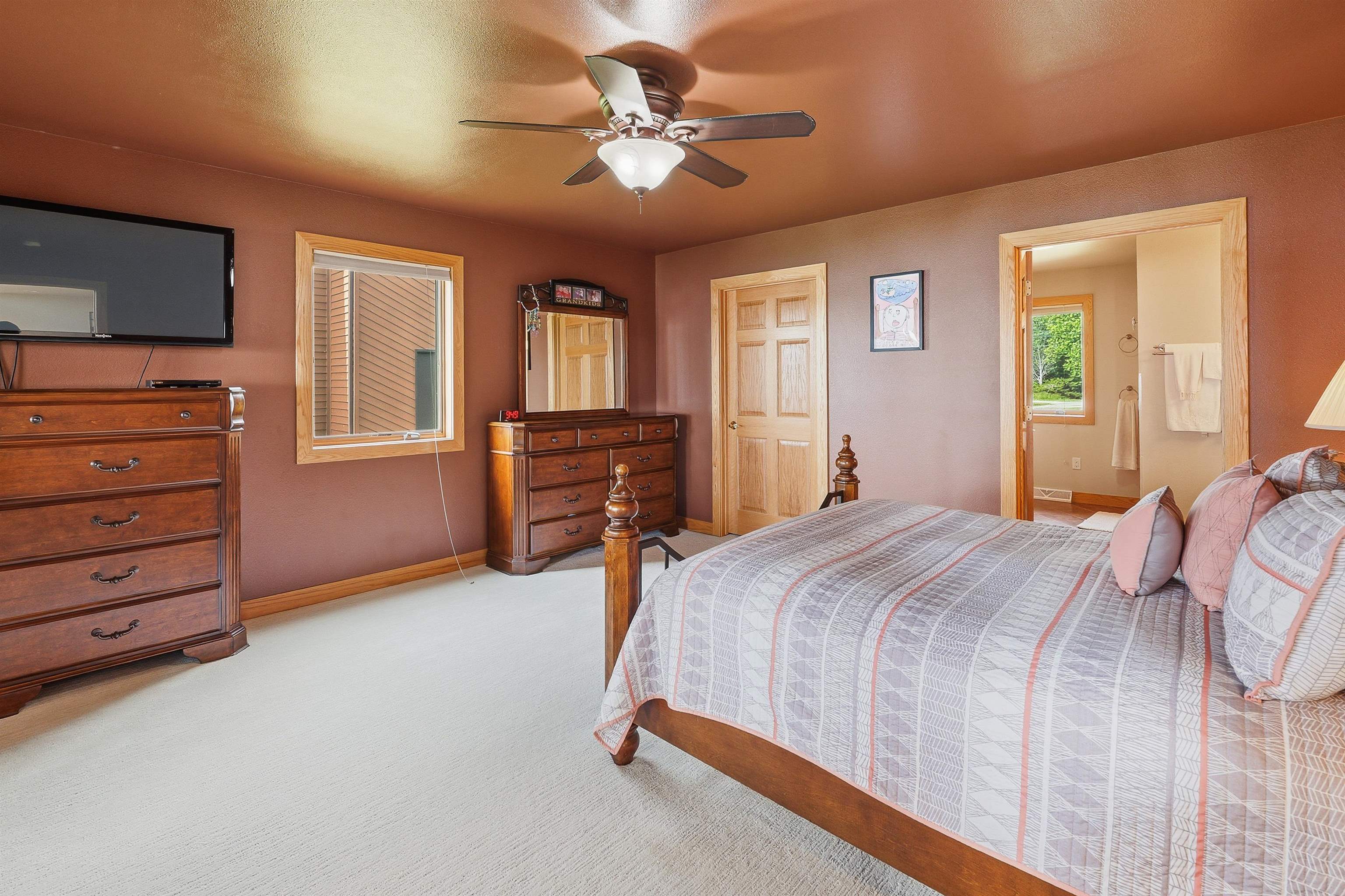 6322 Black Wolf Point Road Oshkosh, WI 54902 - Photo 16 of 46