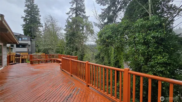 $3,400 | 14245 Southeast 41st Street, Bellevue, WA 98006
