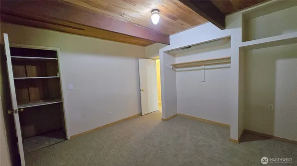 $3,400 | 14245 Southeast 41st Street, Bellevue, WA 98006