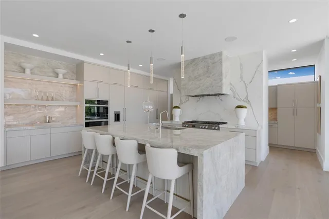 $7,695,000 | 1500 Southeast 14th Street, Fort Lauderdale, FL 33316