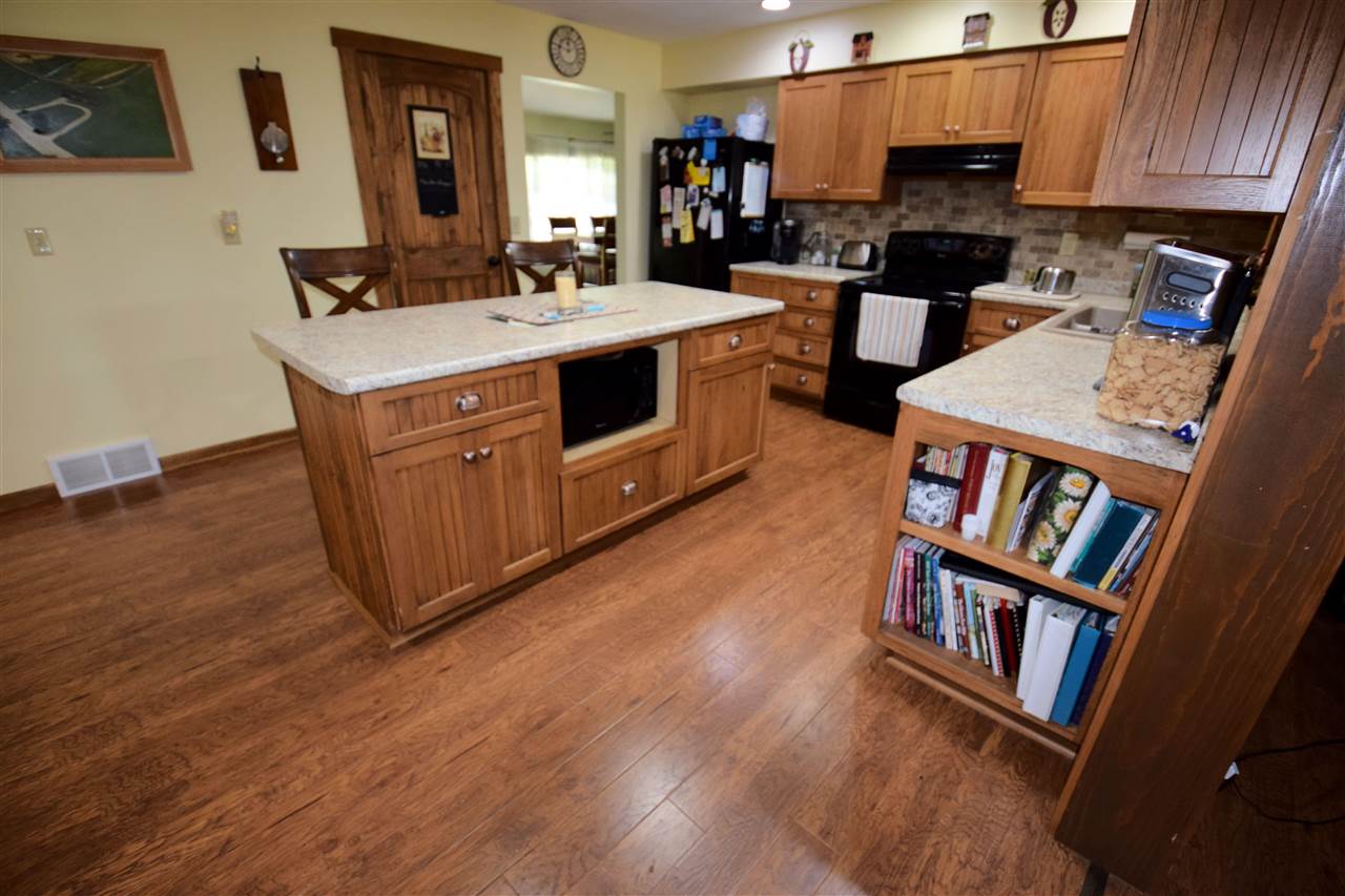 12511 South Duffield Road Gaines, MI 48436 - Photo 8 of 37 50082332-7.JPG