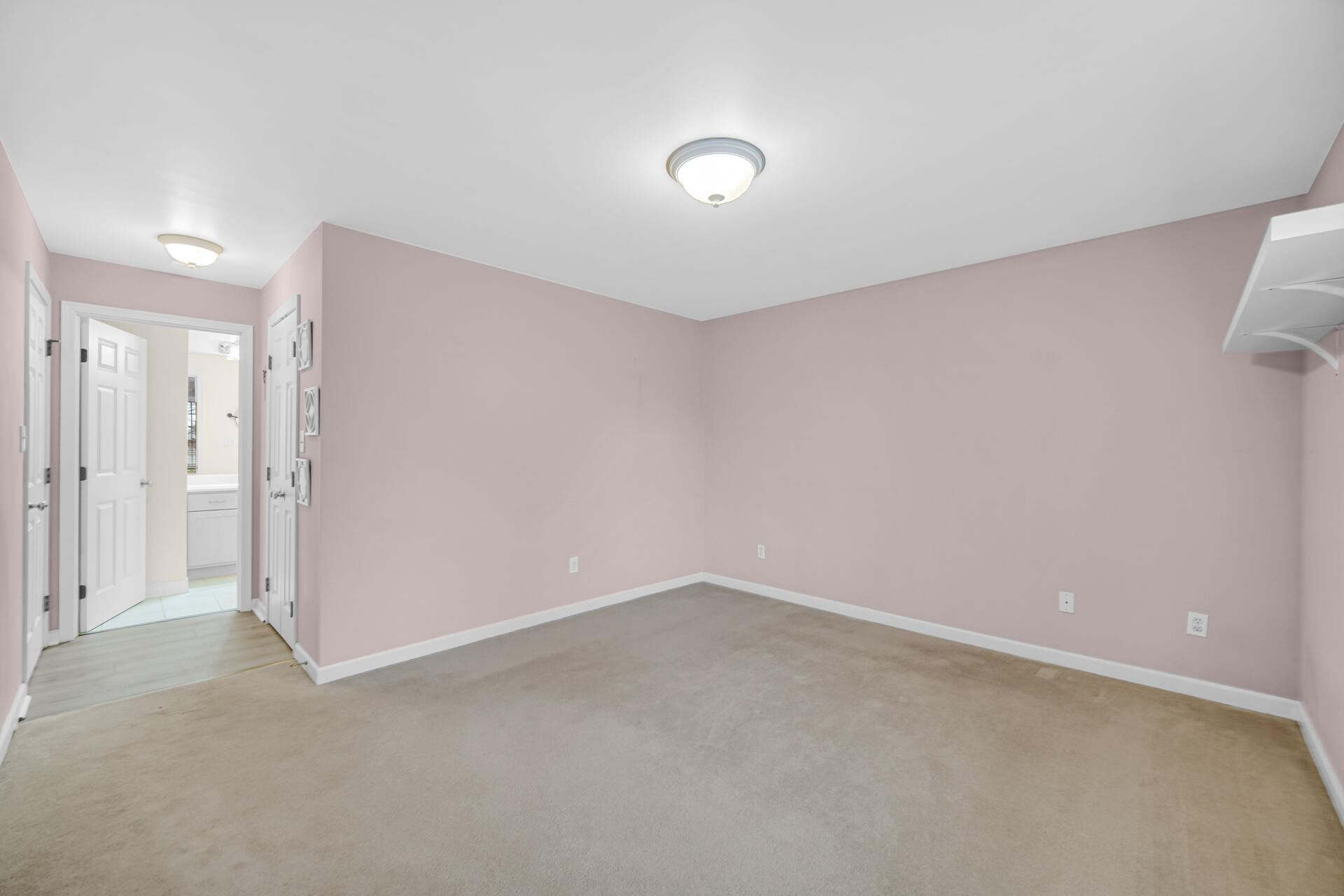 2649 Georgetowne Drive, Unit B2 Highland, IN 46322 - Photo 12 of 20 a view of an empty room
