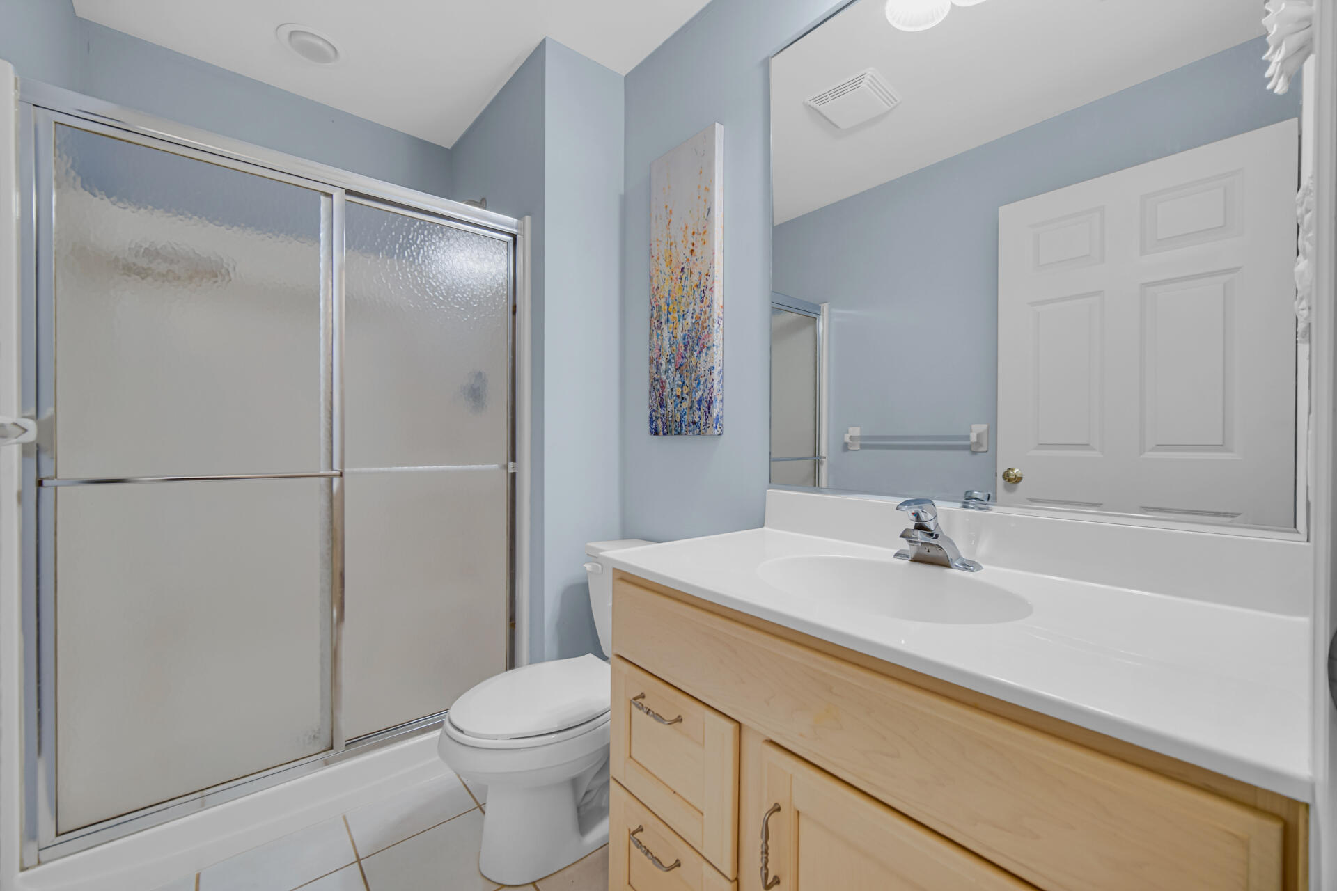 2649 Georgetowne Drive, Unit B2 Highland, IN 46322 - Photo 16 of 20 a bathroom with a sink toilet and vanity