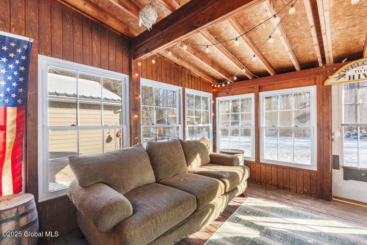 264 Starr Road Coeymans, NY 12143 - Photo 22 of 33 22-3 Season Room