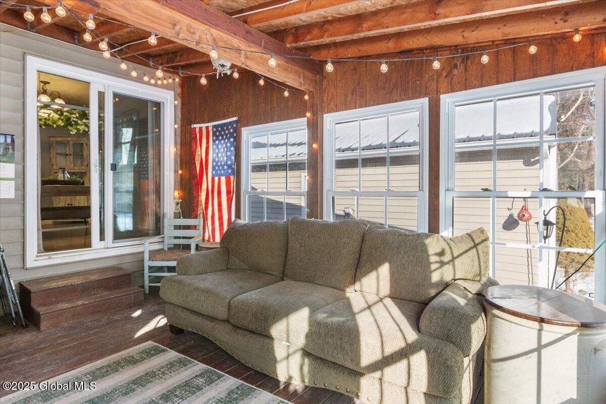 264 Starr Road Coeymans, NY 12143 - Photo 23 of 33 23-3 Season Room