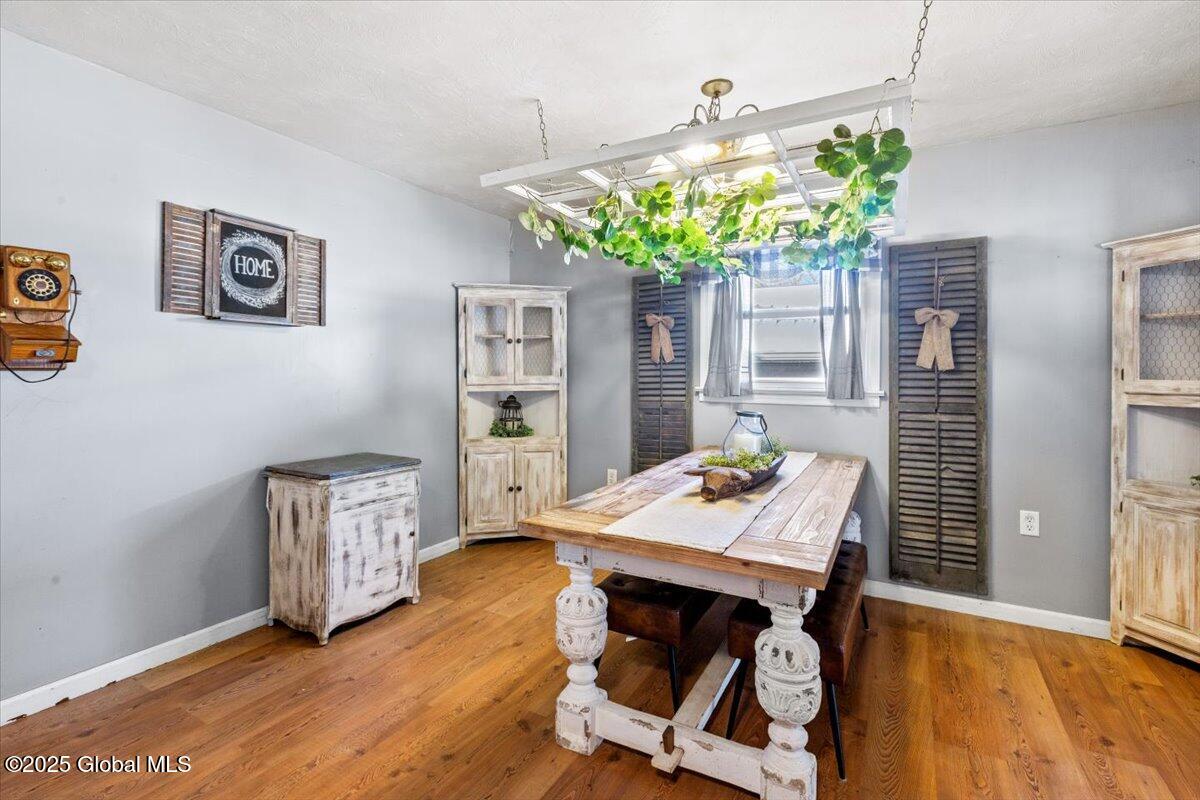 264 Starr Road Coeymans, NY 12143 - Photo 5 of 33 05-Dining Area