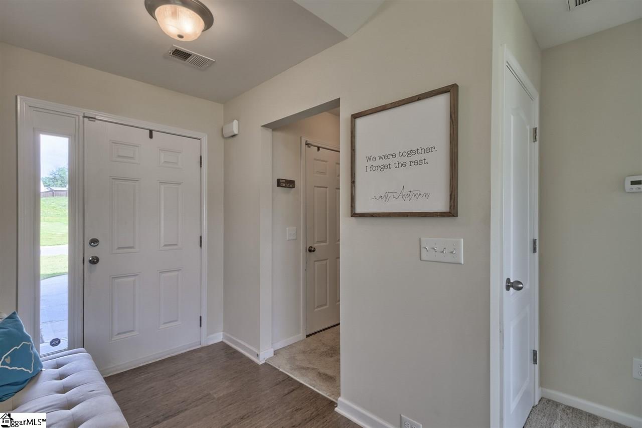 408 Basalt Court Easley, SC 29642 - Photo 3 of 36 Gallery Image 3