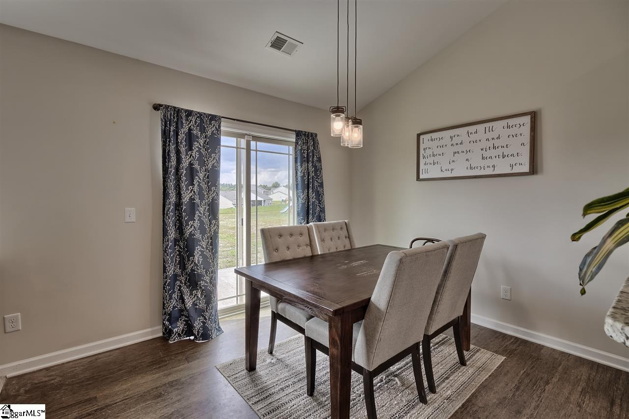 408 Basalt Court Easley, SC 29642 - Photo 8 of 36 Gallery Image 8