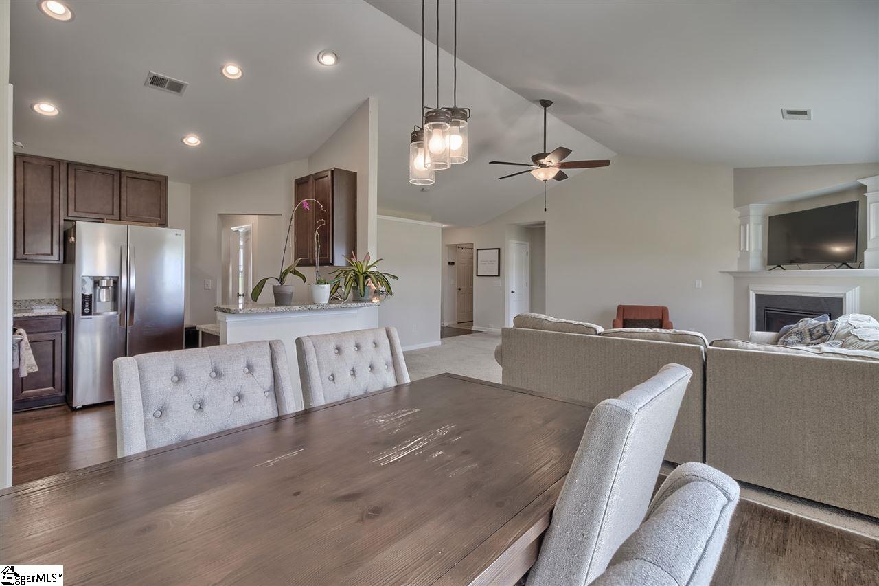 408 Basalt Court Easley, SC 29642 - Photo 10 of 36 Gallery Image 10