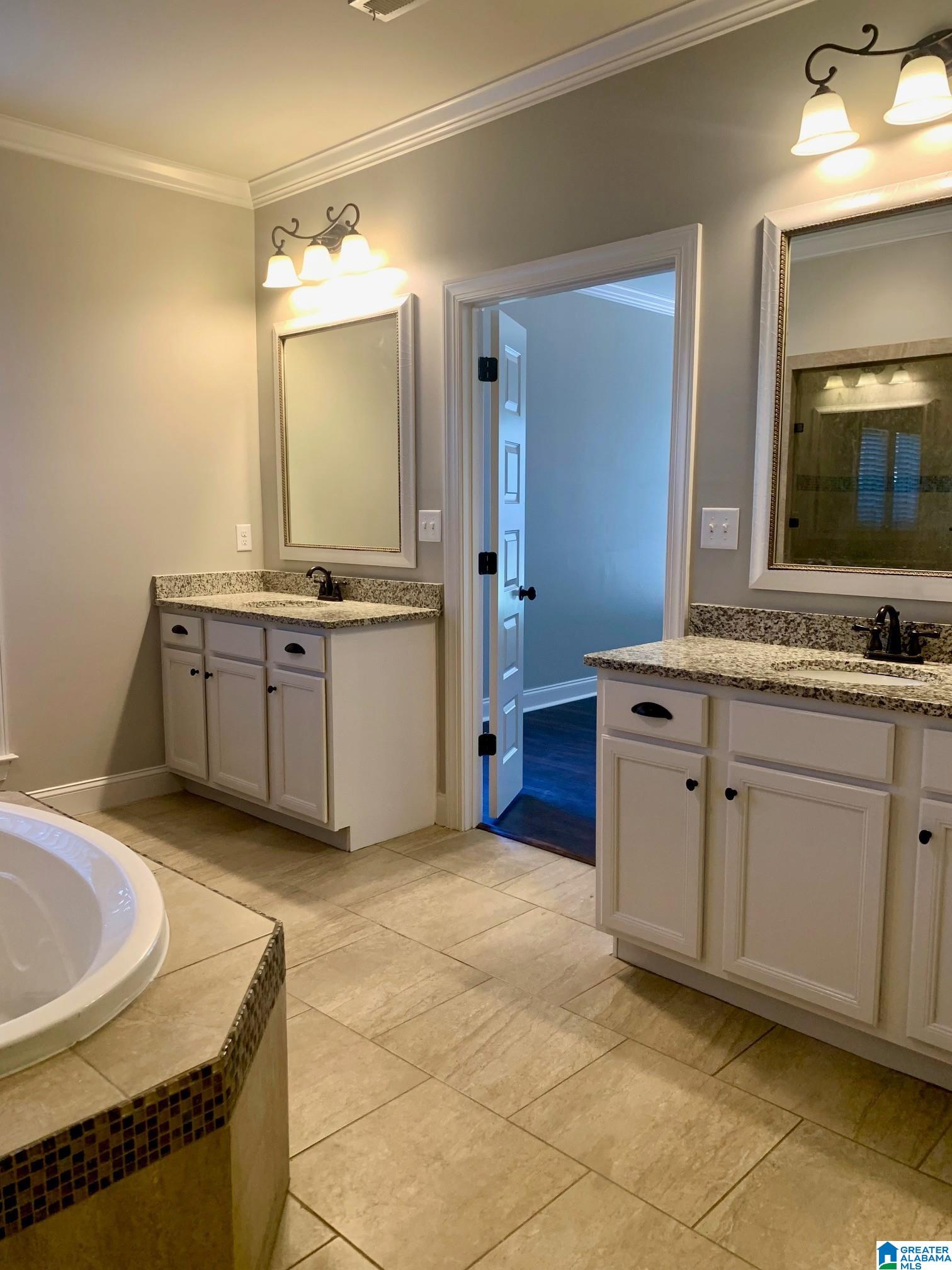 352 Strathaven Circle Pelham, AL 35124 - Photo 12 of 23