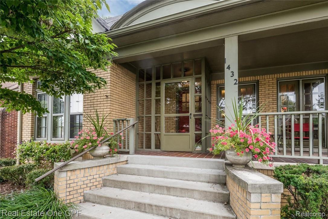 1432 Harvard Road Grosse Pointe, MI 48230 - Photo 4 of 33 1432 Harvard Rd Grosse Pointe-large-009-14-1432 Harvard00009-1500x1000-72dpi.jpg