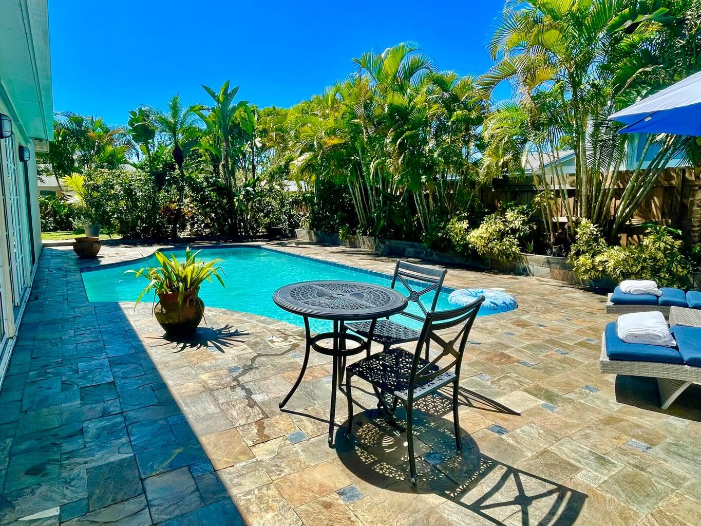 1259 Denlow Lane Royal Palm Beach, FL 33411 - Photo 24 of 40 a view of an outdoor sitting area with furniture