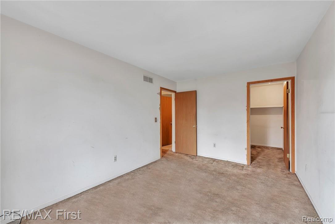 24088 Greenhill Road Warren, MI 48091 - Photo 19 of 19 Jay-4-24-2019-26.jpg