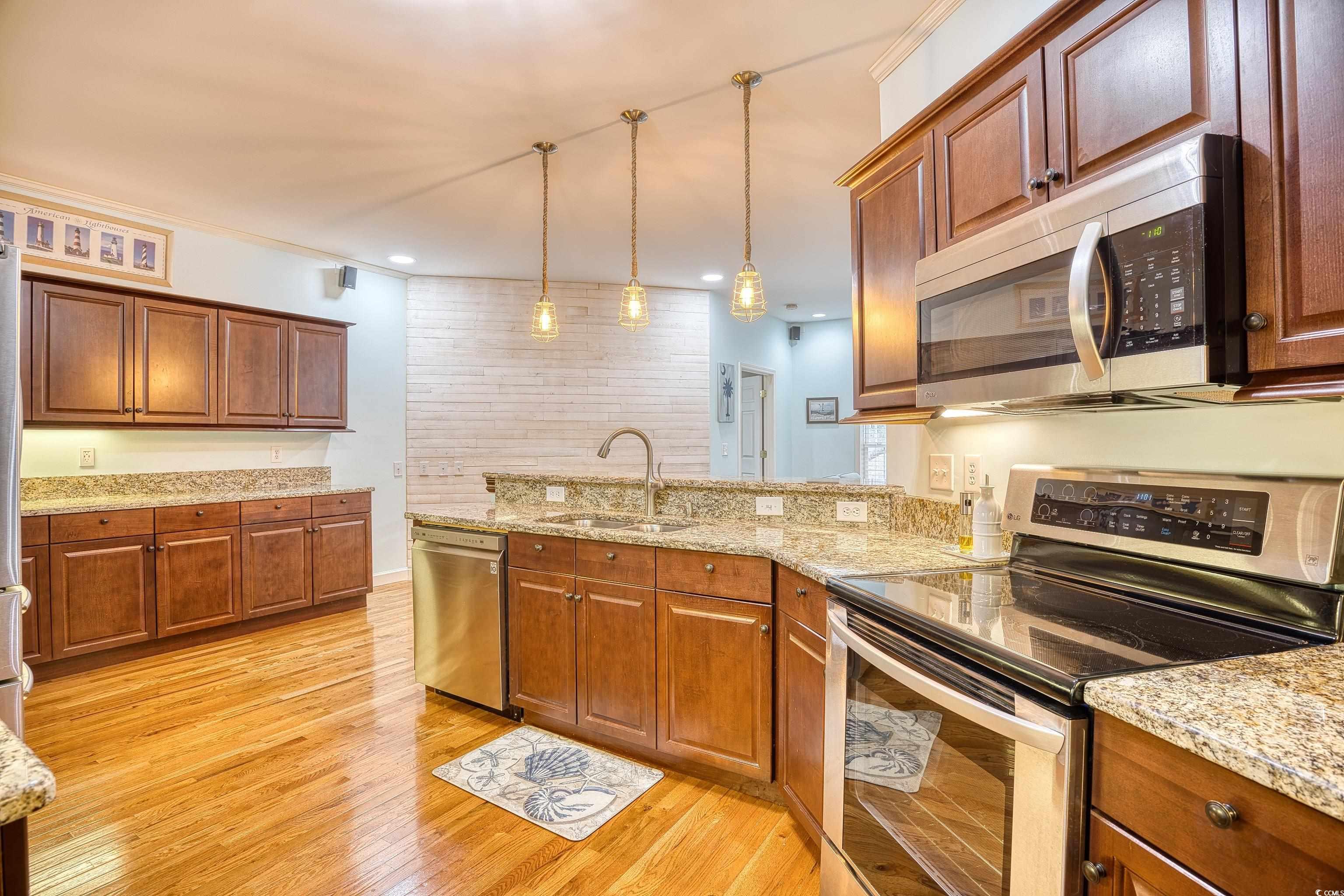 306 Pine Street South Murrells Inlet, SC 29576 - Photo 10 of 40