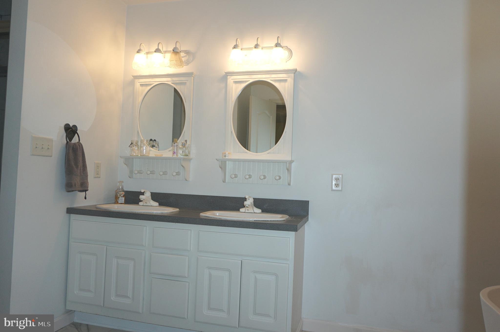 2918 Ridings Way York, PA 17408 - Photo 14 of 31 Gallery Image 14