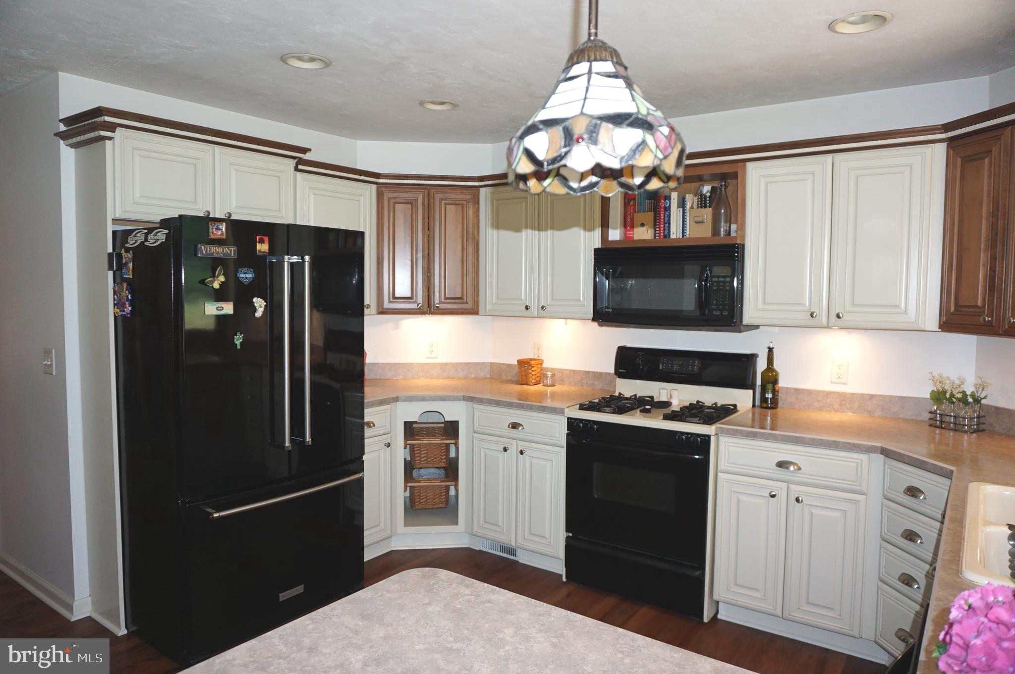 2918 Ridings Way York, PA 17408 - Photo 3 of 31 Gallery Image 3