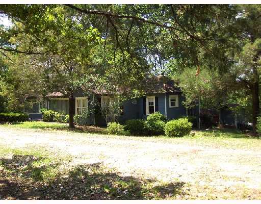 6061 Hamp Lea Road Liberty, MS 39645 - Photo 1 of 8