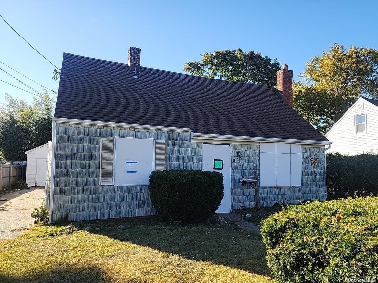 818 County Line Road Amityville, NY 11701 - Photo 1 of 1 Gallery Image 1